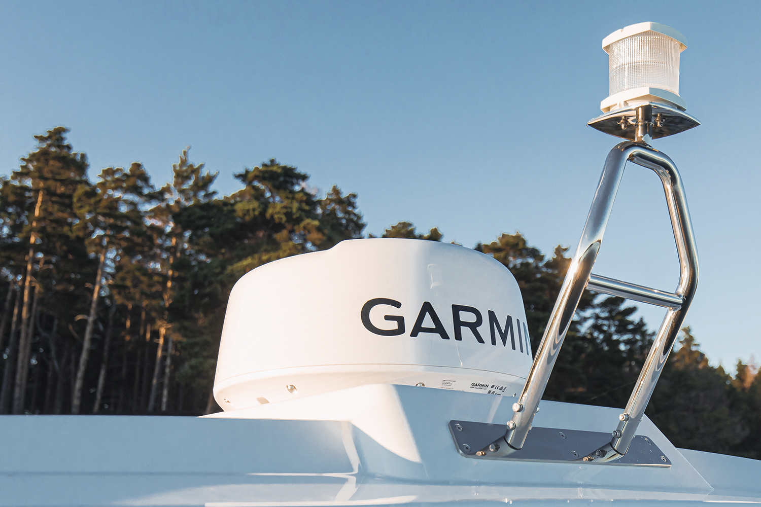 Garmin Fantom 18x radar