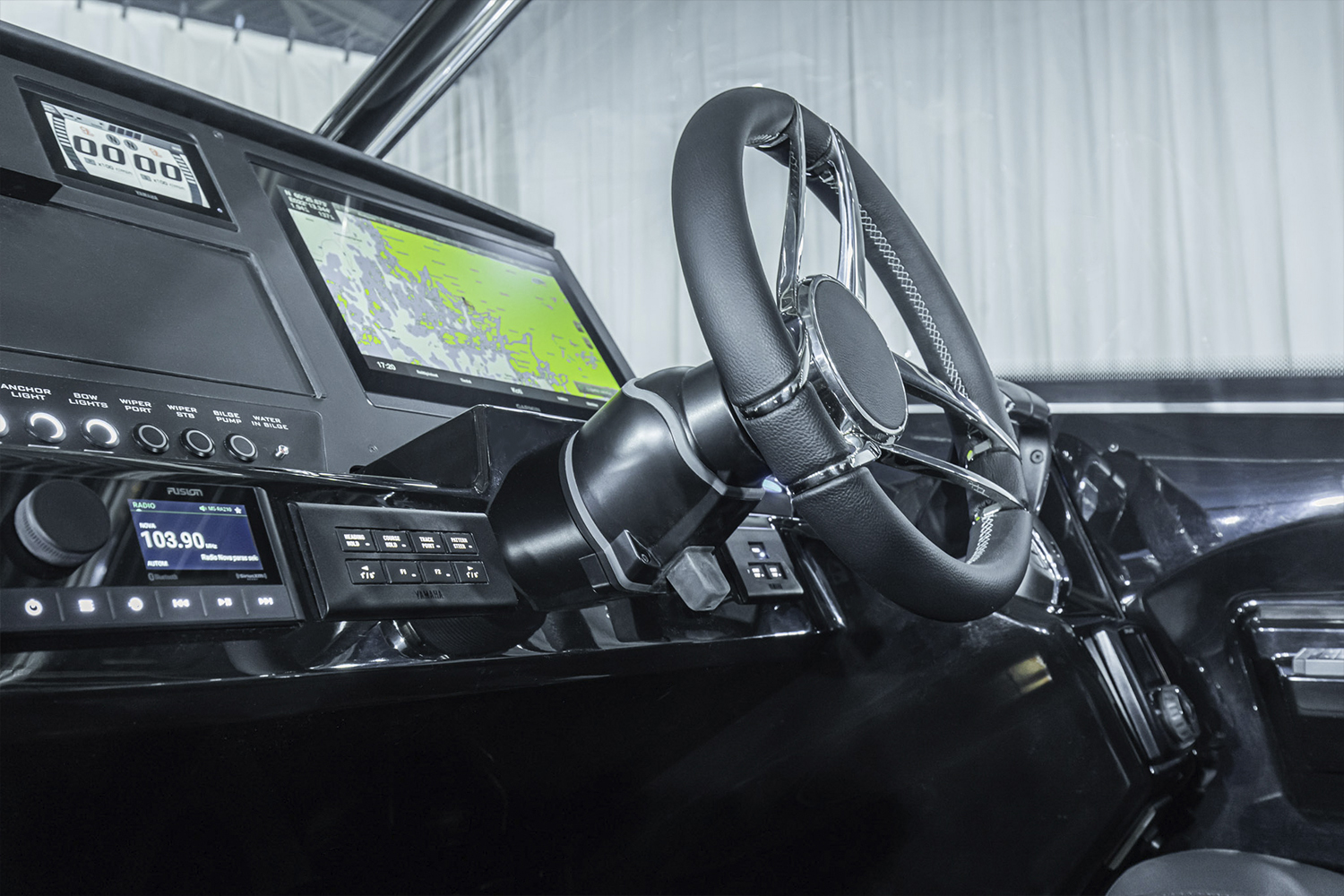 Yamaha sähköinen ohjaus, tilttiratti